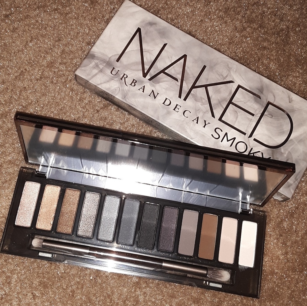 URBAN DECAY NAKED SMOKY EYE PALETTE
